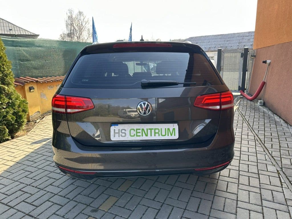 2015 Volkswagen PASSAT - 4
