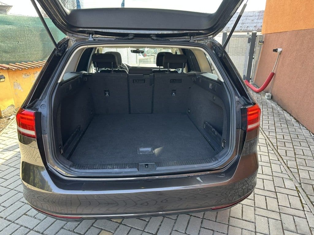 2015 Volkswagen PASSAT - 5