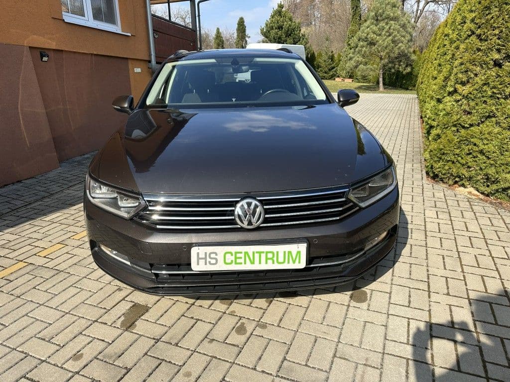 2015 Volkswagen PASSAT - 9