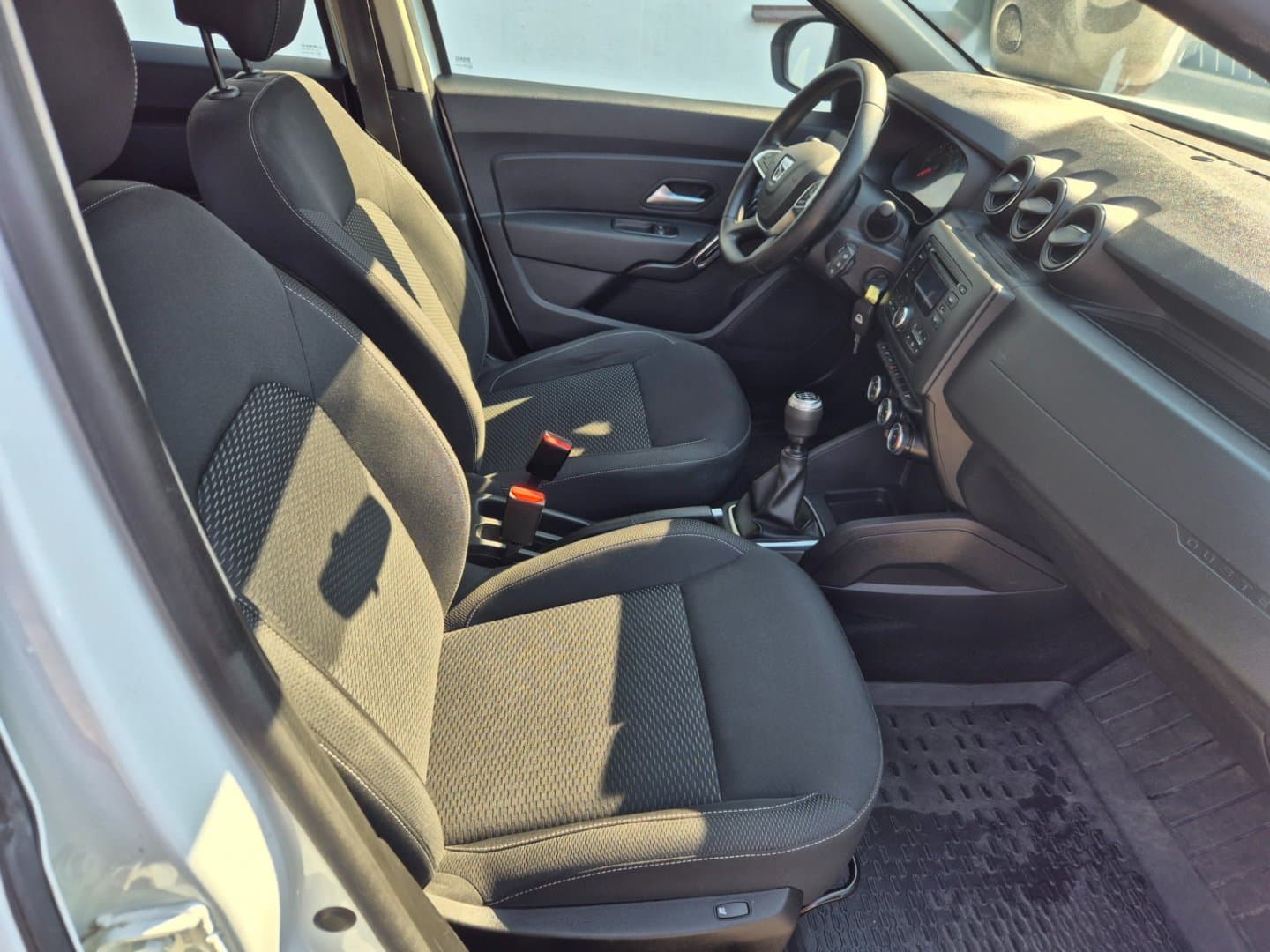 Dacia DUSTER - 11