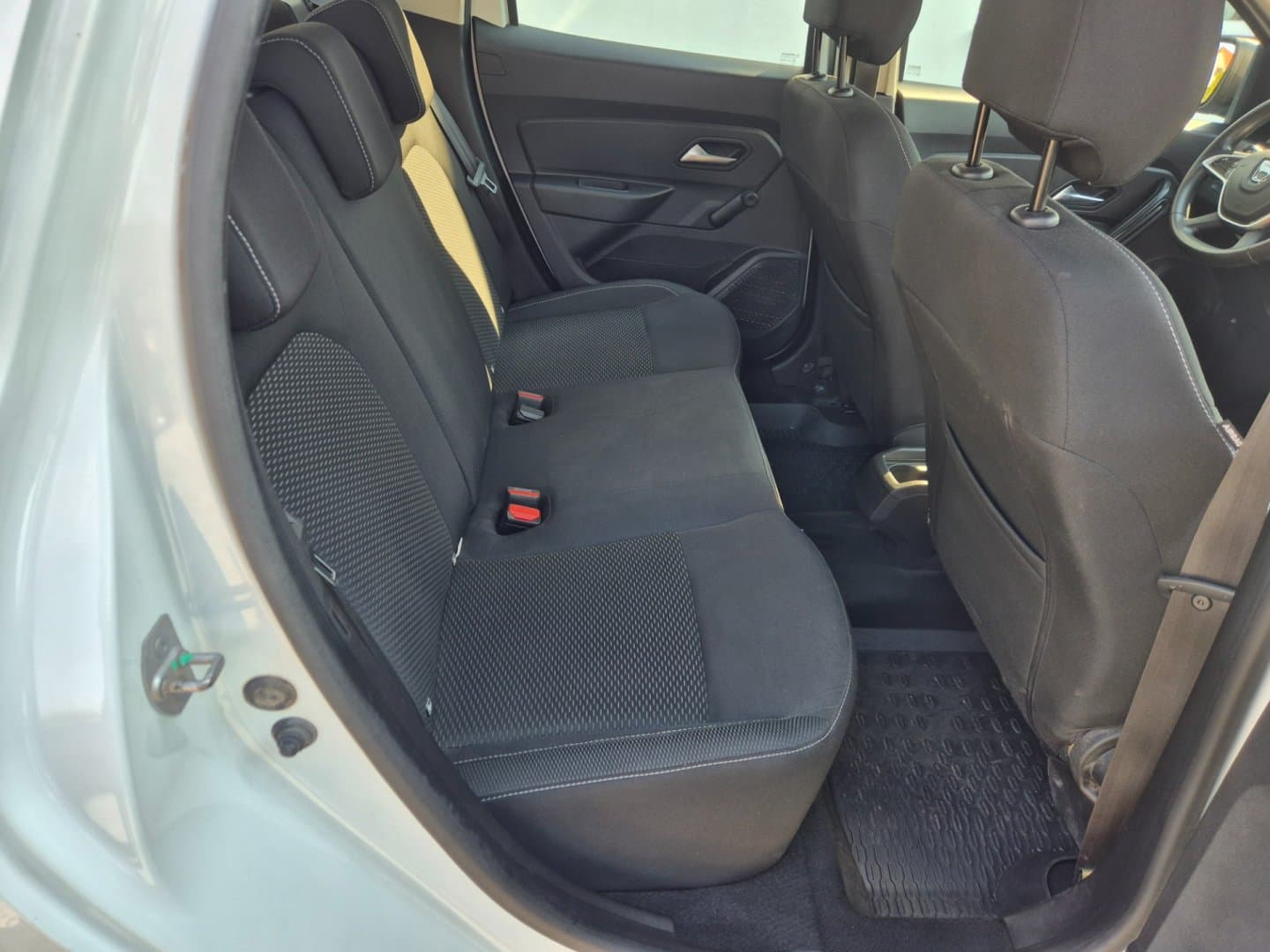 Dacia DUSTER - 12