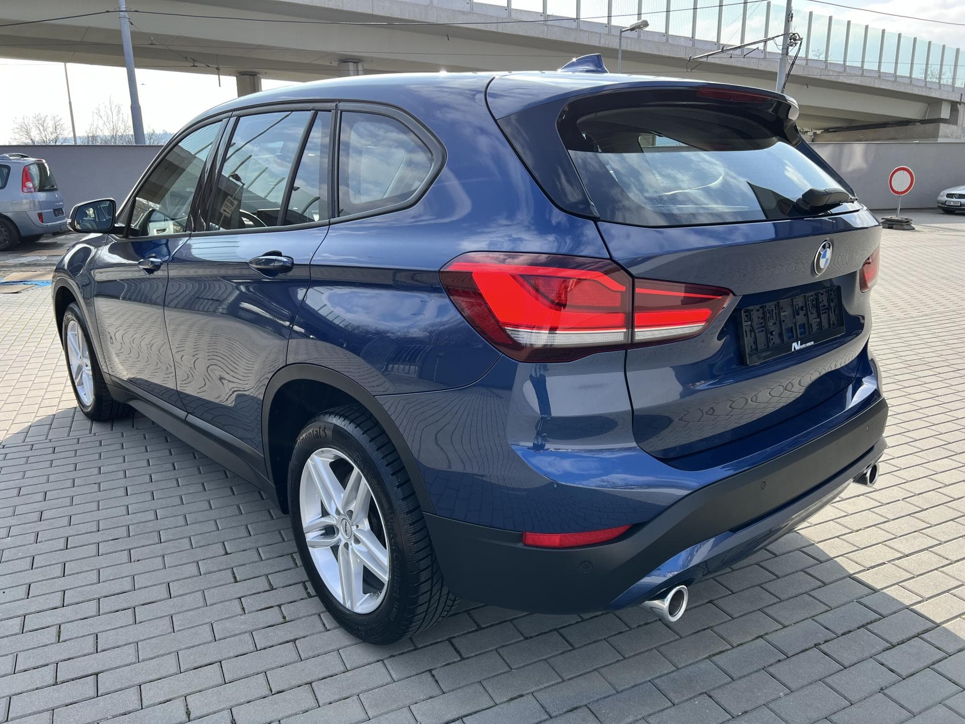 2020 BMW X1 - 9