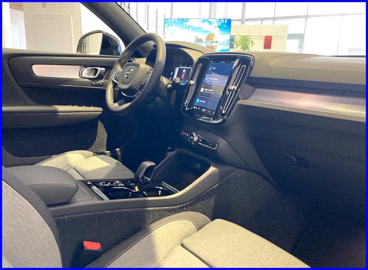 Volvo XC40 - 11