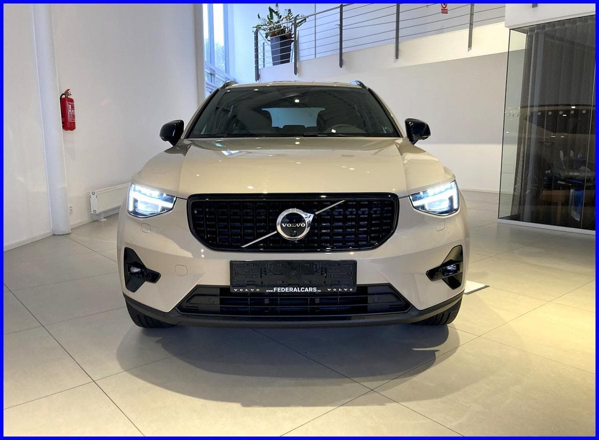 Volvo XC40 - 2