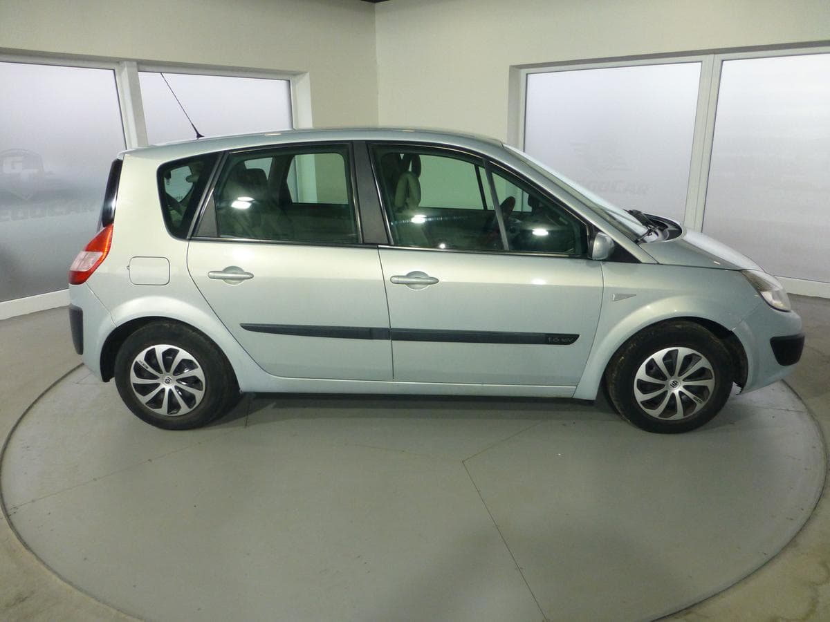 Renault SCENIC - 3