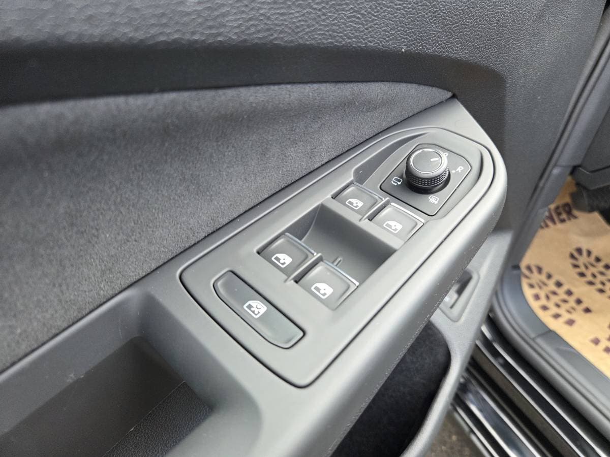 2025 Volkswagen GOLF - 10