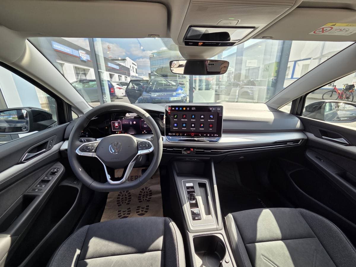 2025 Volkswagen GOLF - 12