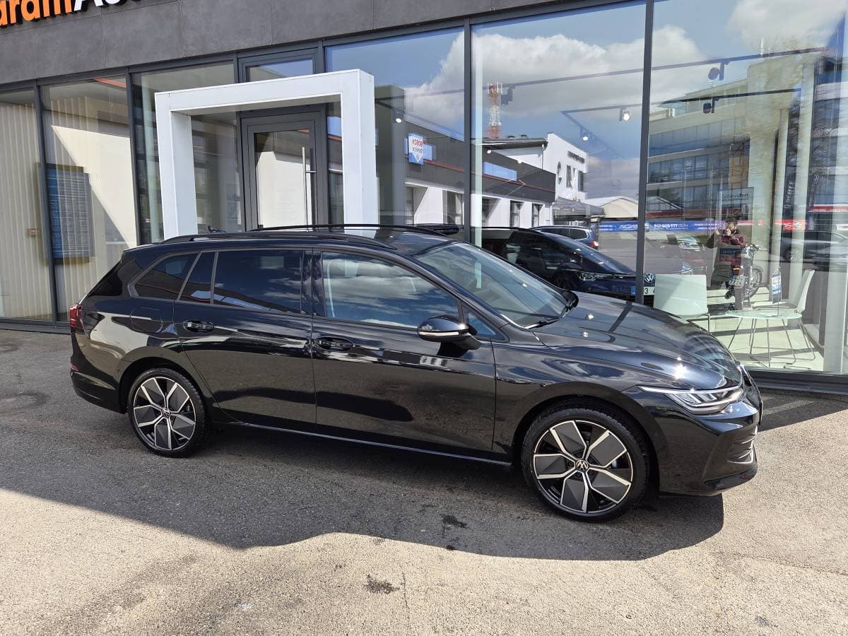2025 Volkswagen GOLF - 4