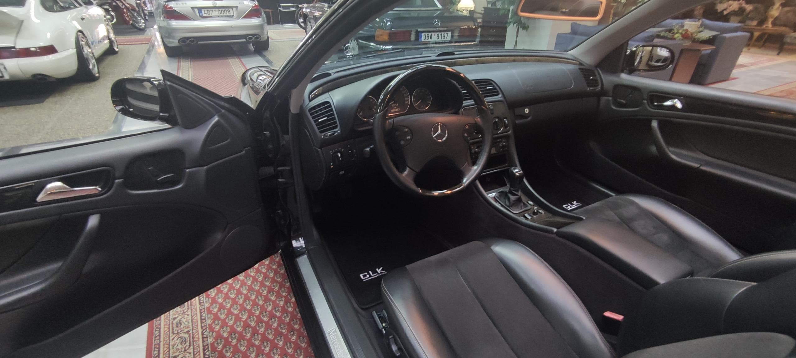 Mercedes-Benz CLK - 8