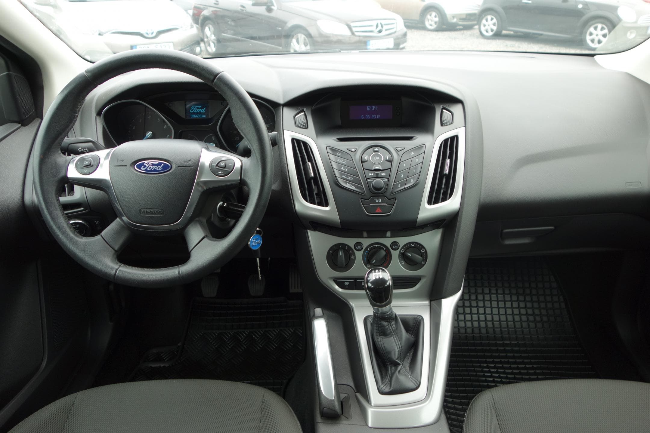2012 Ford FOCUS - 11