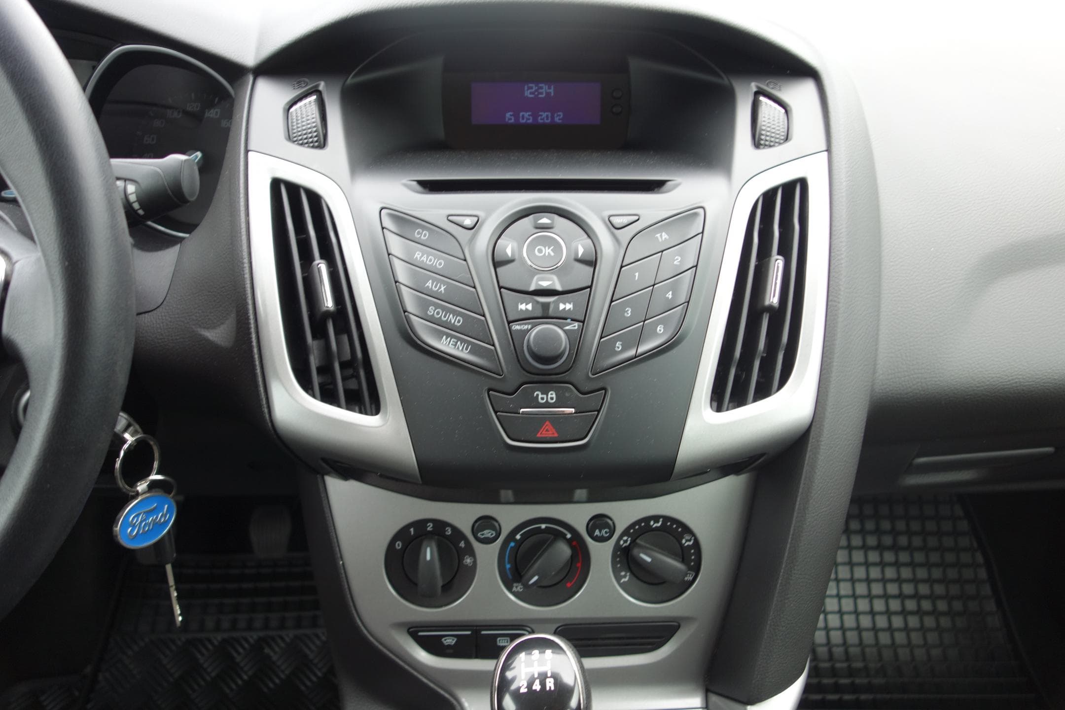 2012 Ford FOCUS - 12