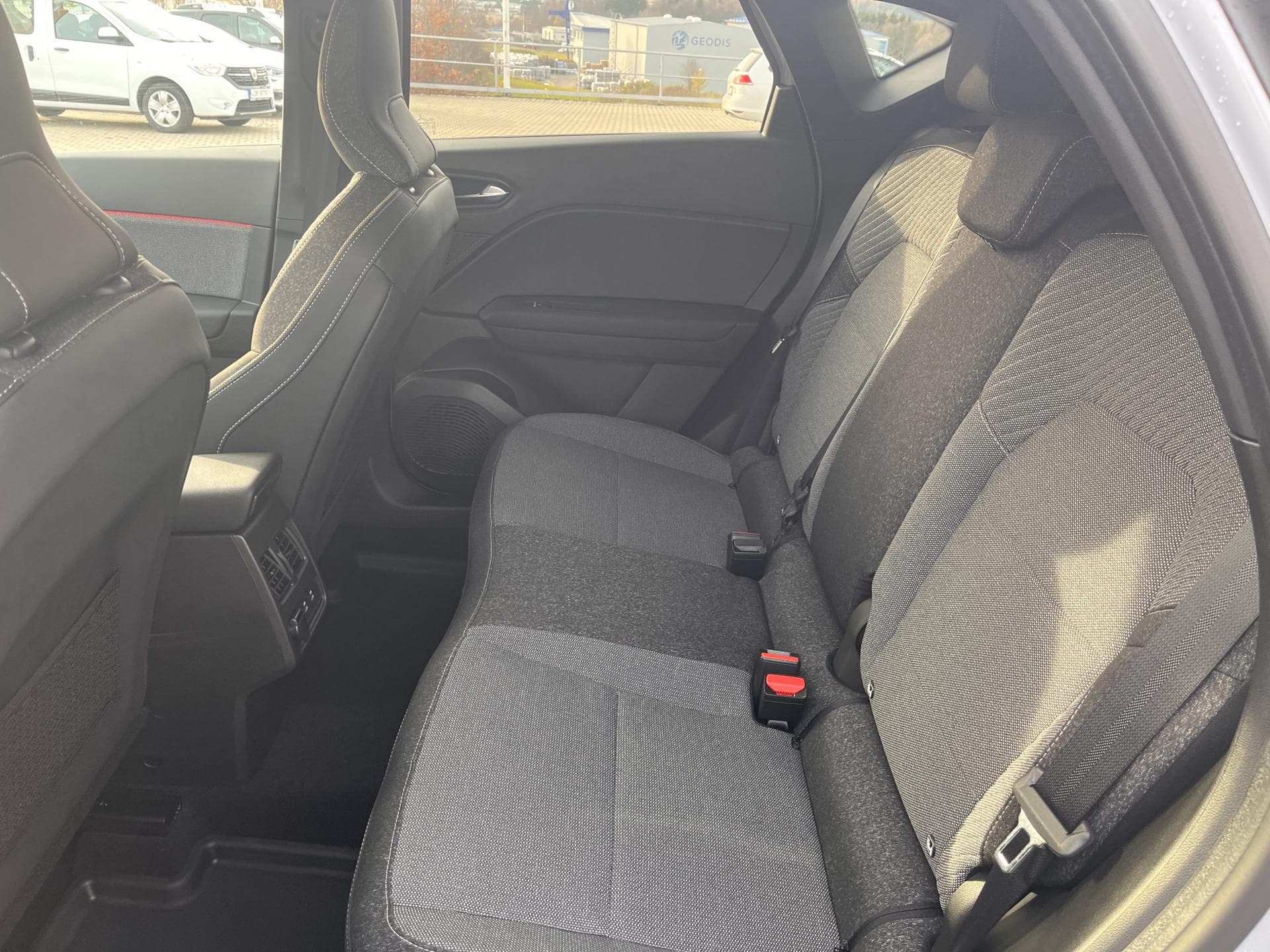 Renault CAPTUR - 11