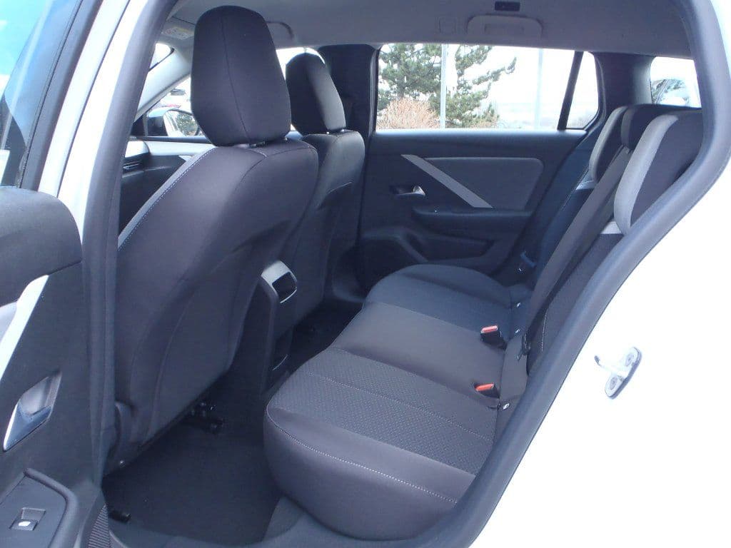 2023 Opel Astra - 11