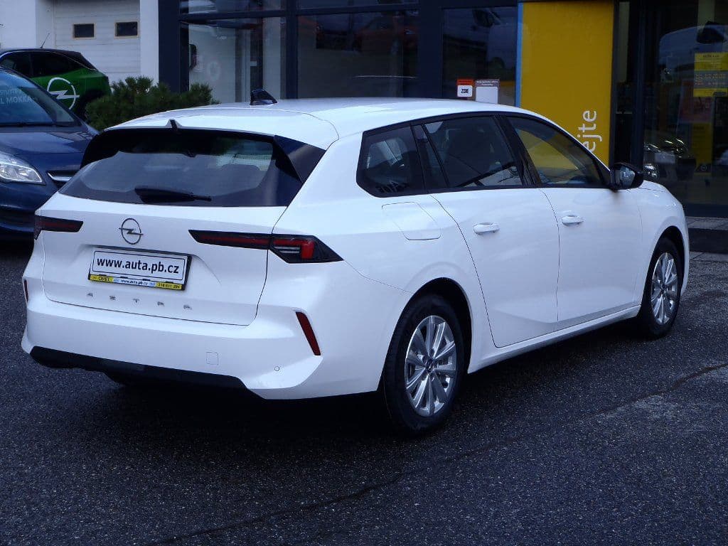 2023 Opel Astra - 8