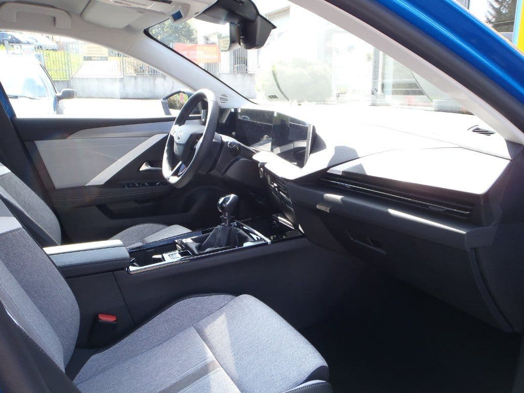 2023 Opel Astra - 10