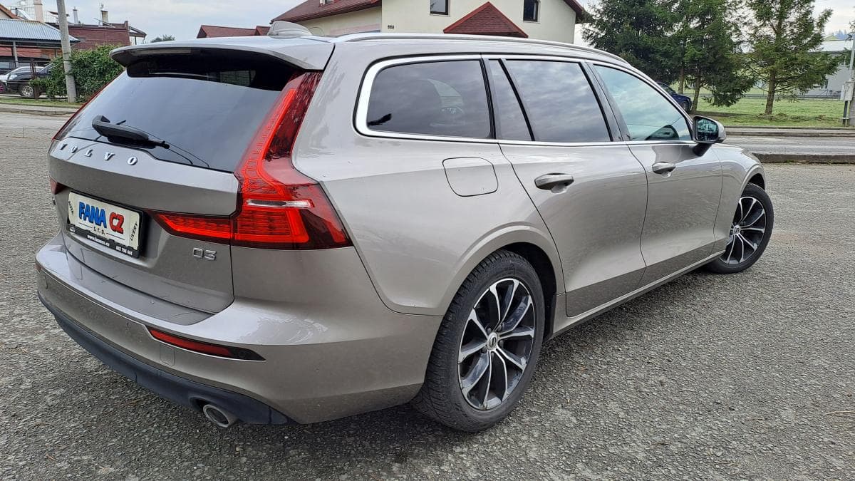 2018 Volvo V60 - 6