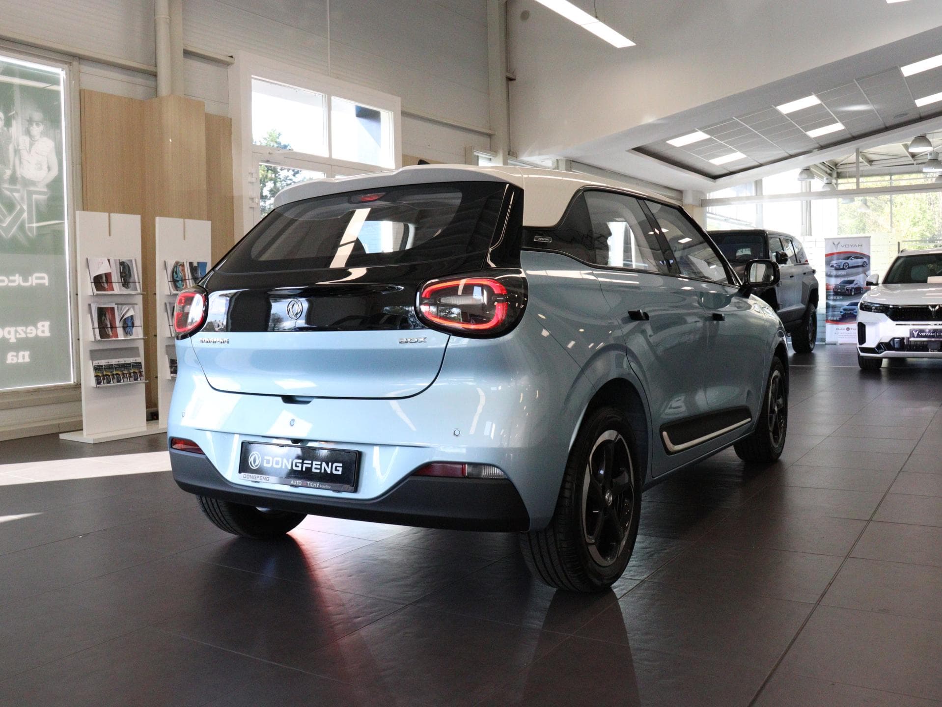 Dongfeng BOX - 4