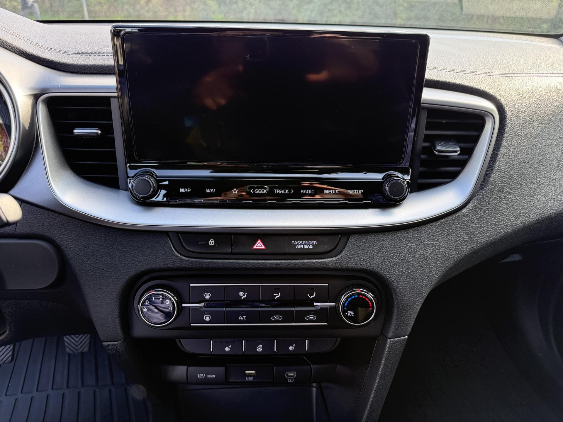 Kia CEE'D - 11