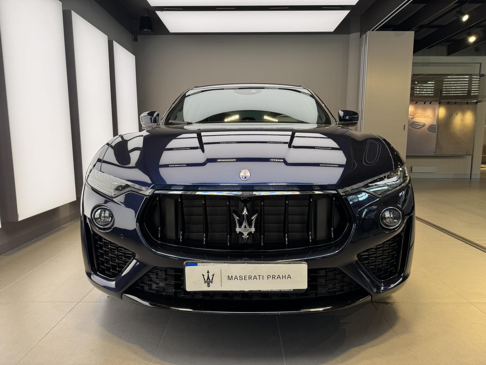 Maserati LEVANTE - 2