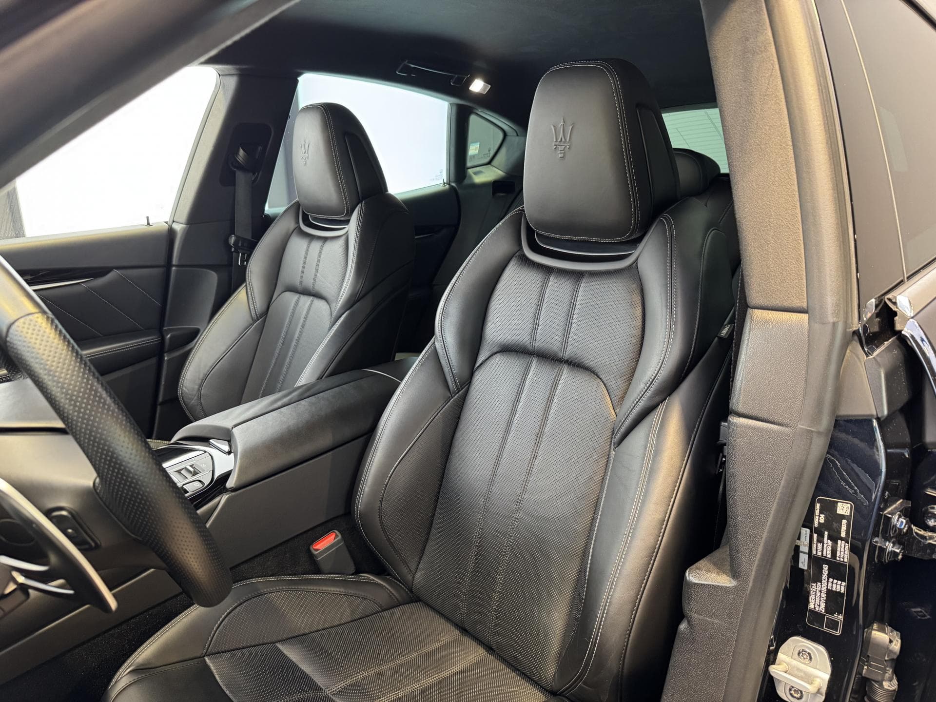 Maserati LEVANTE - 11