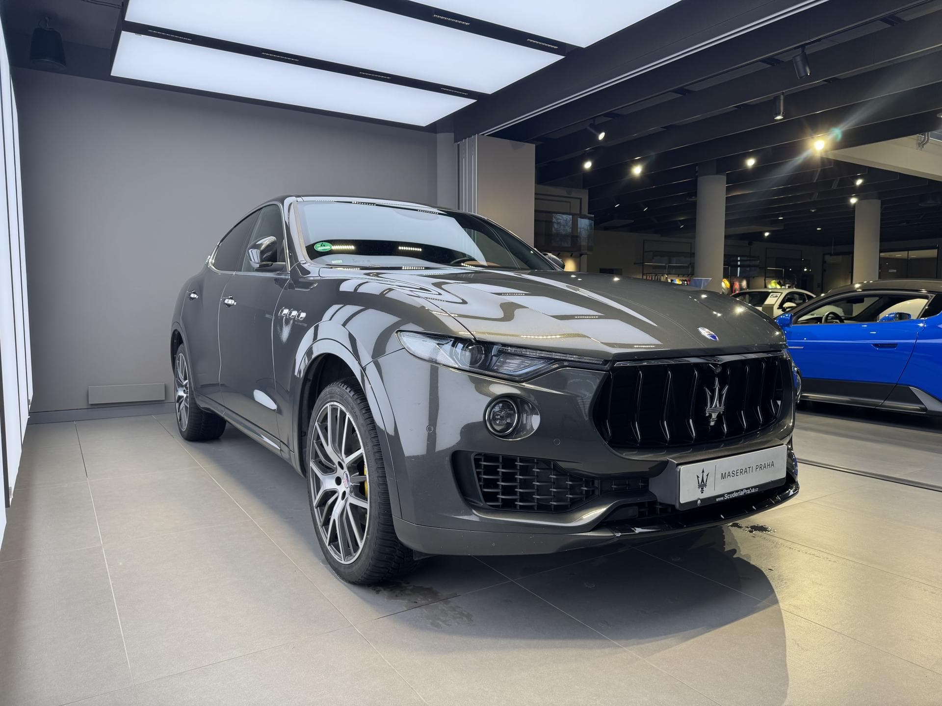 Maserati LEVANTE - 3