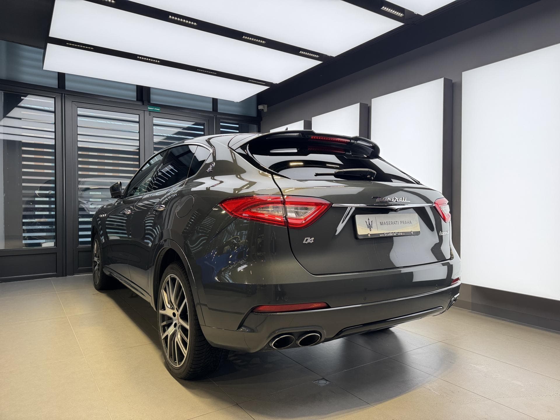 Maserati LEVANTE - 6