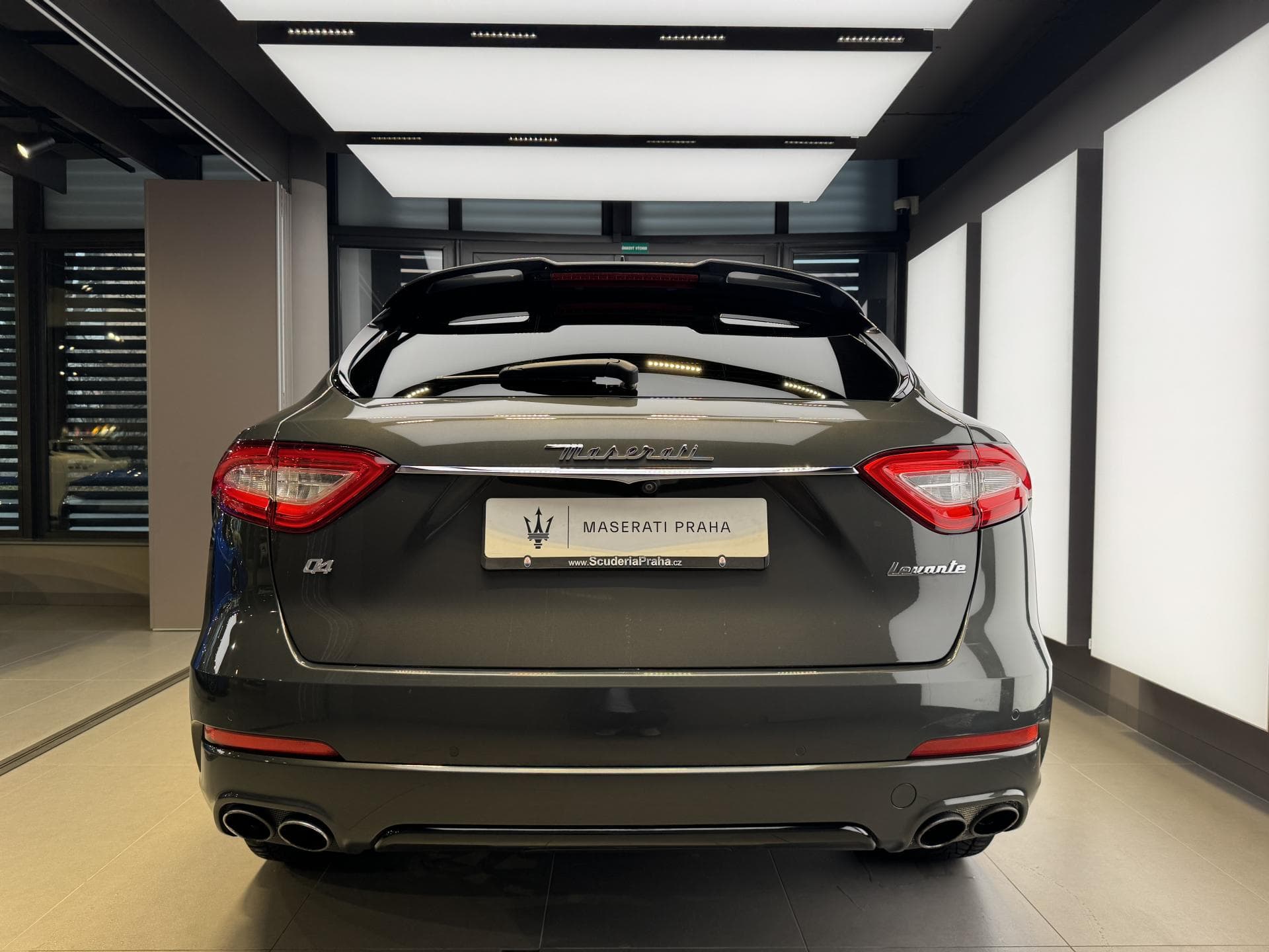 Maserati LEVANTE - 7