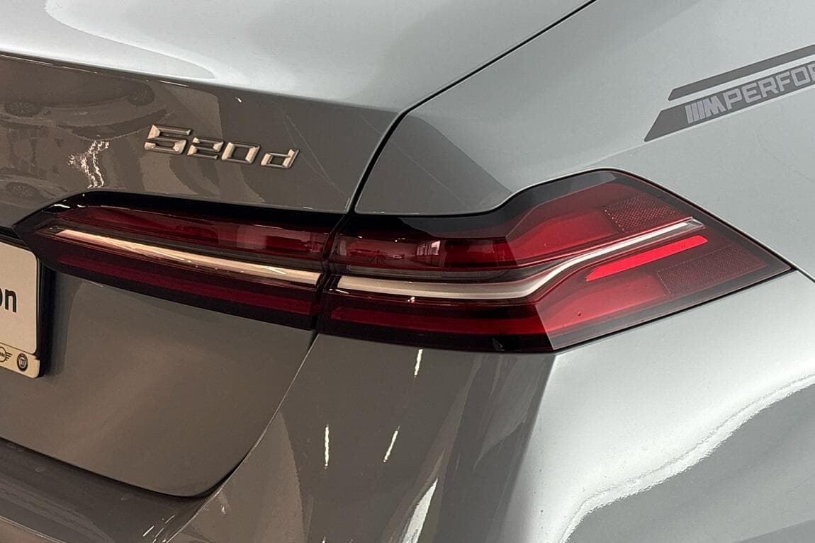 2024 BMW 5-Series - 5