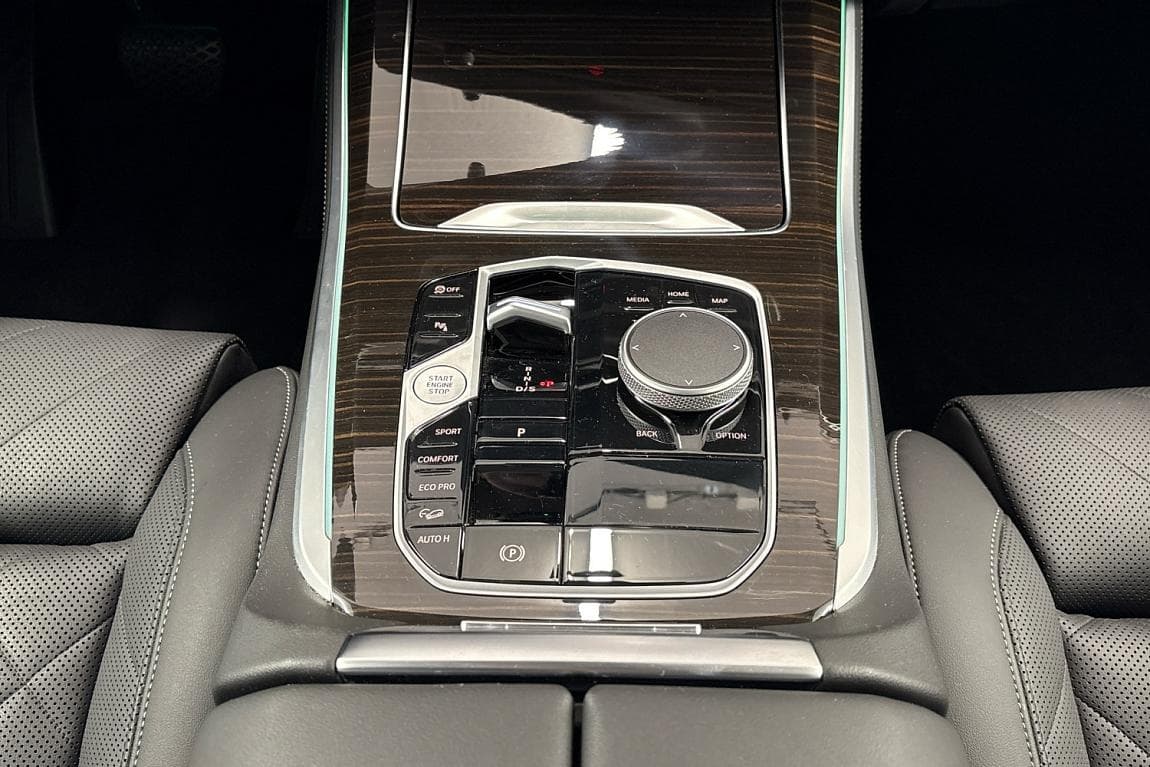 2024 BMW X5 - 12
