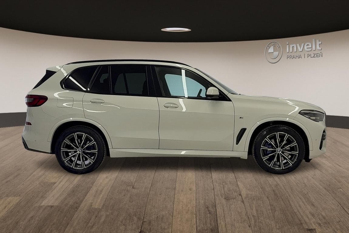 2022 BMW X5 - 2