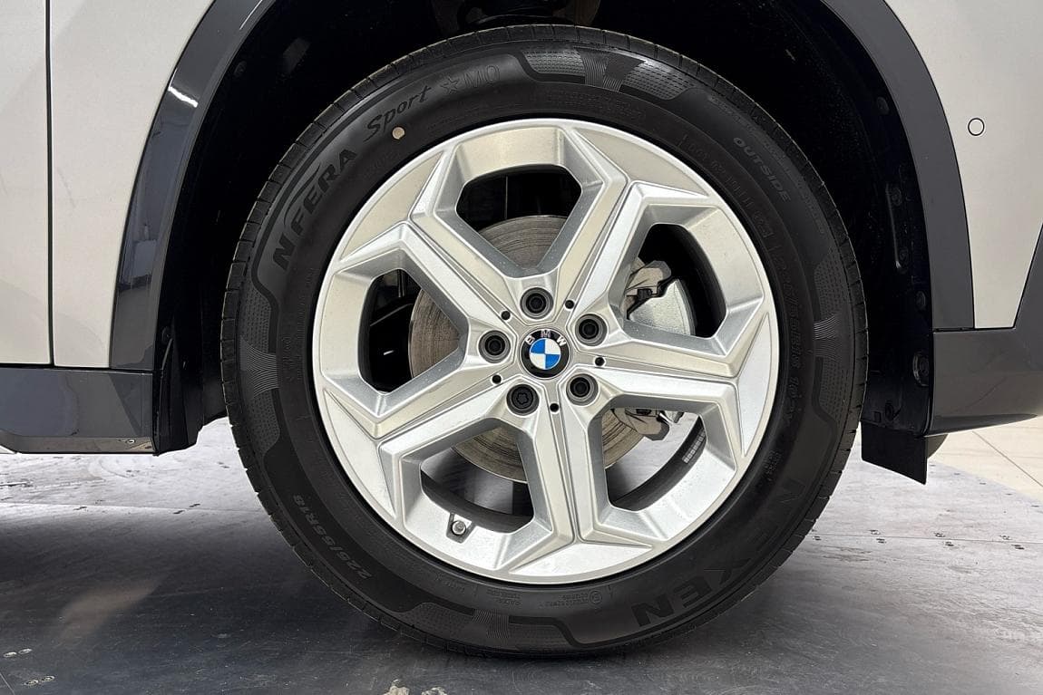 2025 BMW X1 - 6