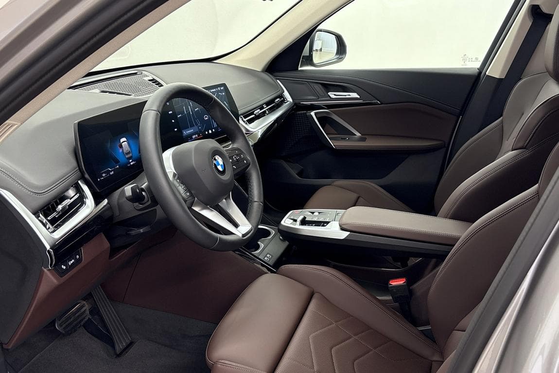 2025 BMW X1 - 7