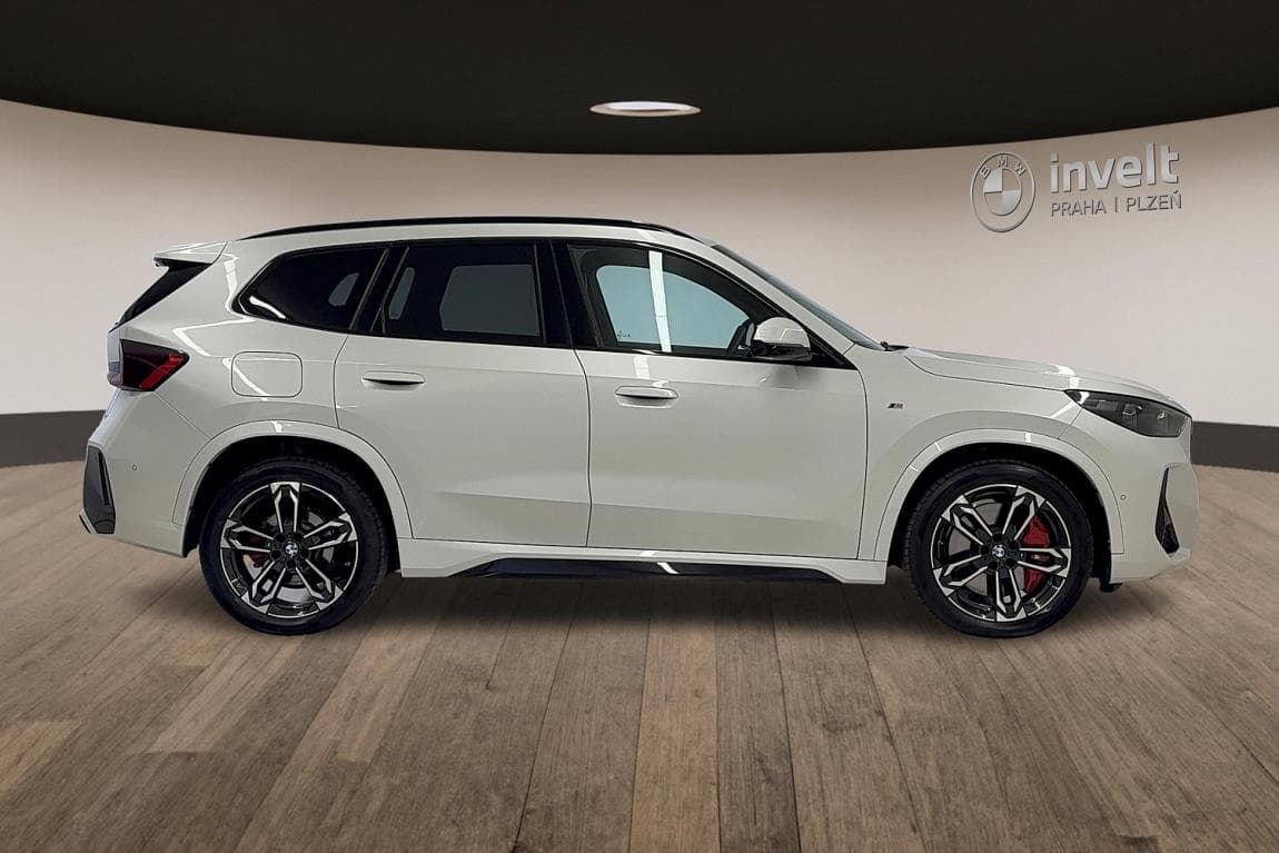 2025 BMW X1 - 2