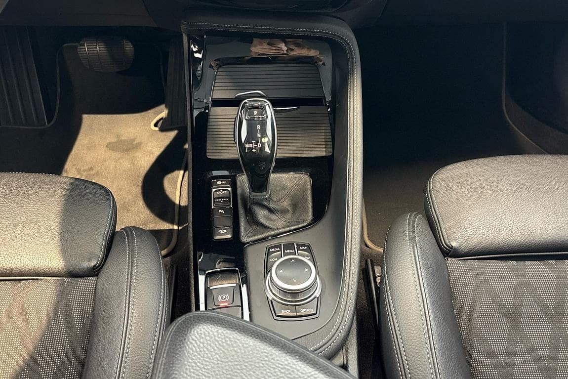2020 BMW X1 - 10