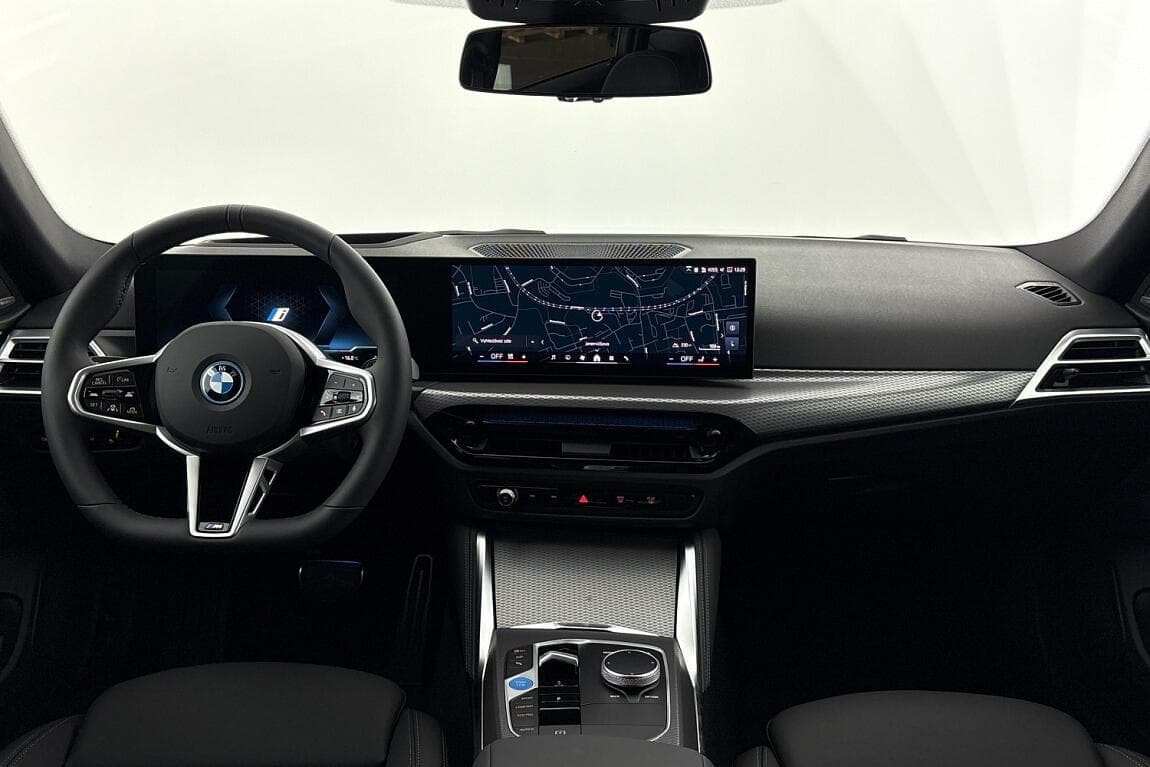 2025 BMW i4 - 7