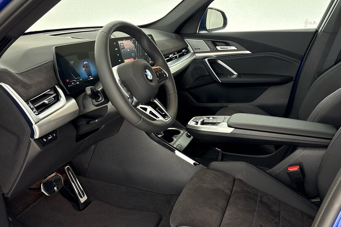 2025 BMW X1 - 6