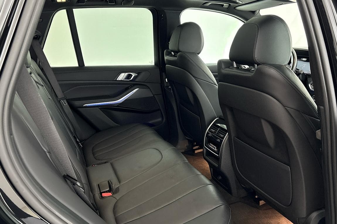 2021 BMW X5 - 11