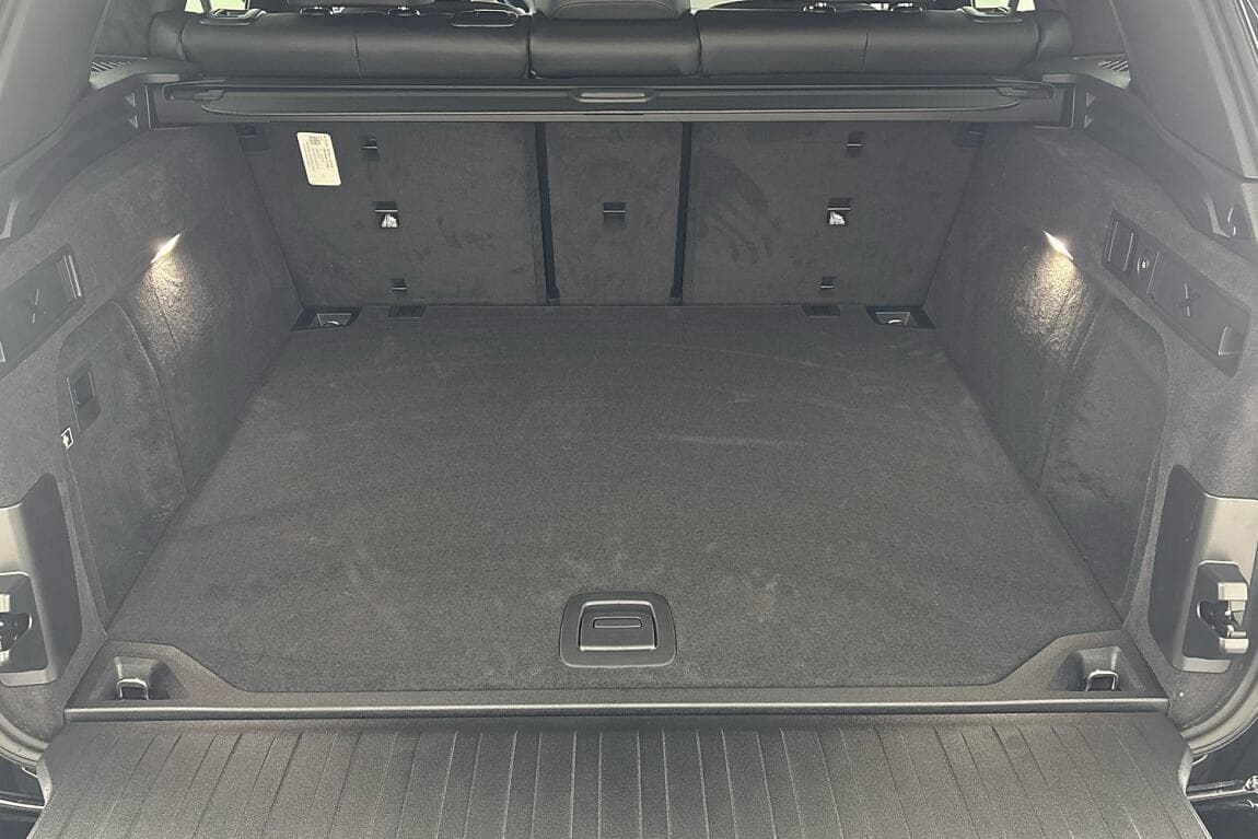 2025 BMW X5 - 12