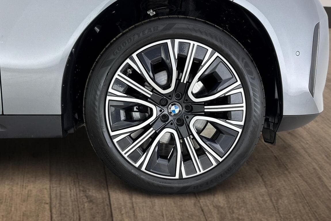 2025 BMW X3 - 5