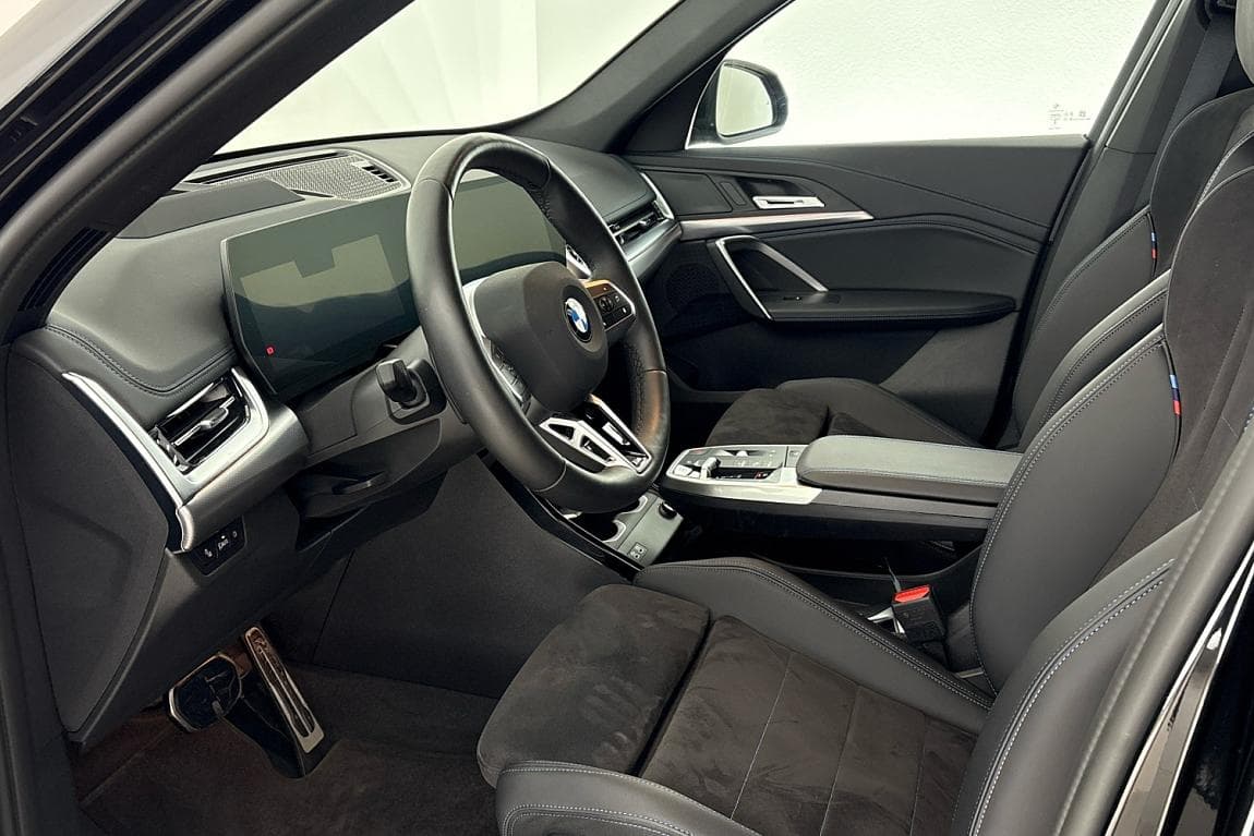 2025 BMW X1 - 6