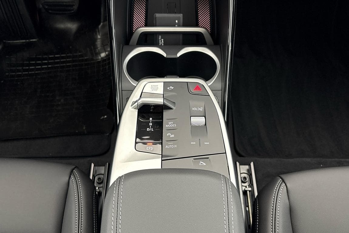 2025 BMW X1 - 10