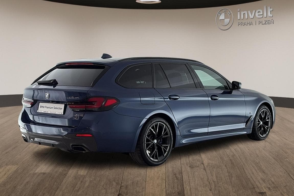 2022 BMW 5-Series - 3