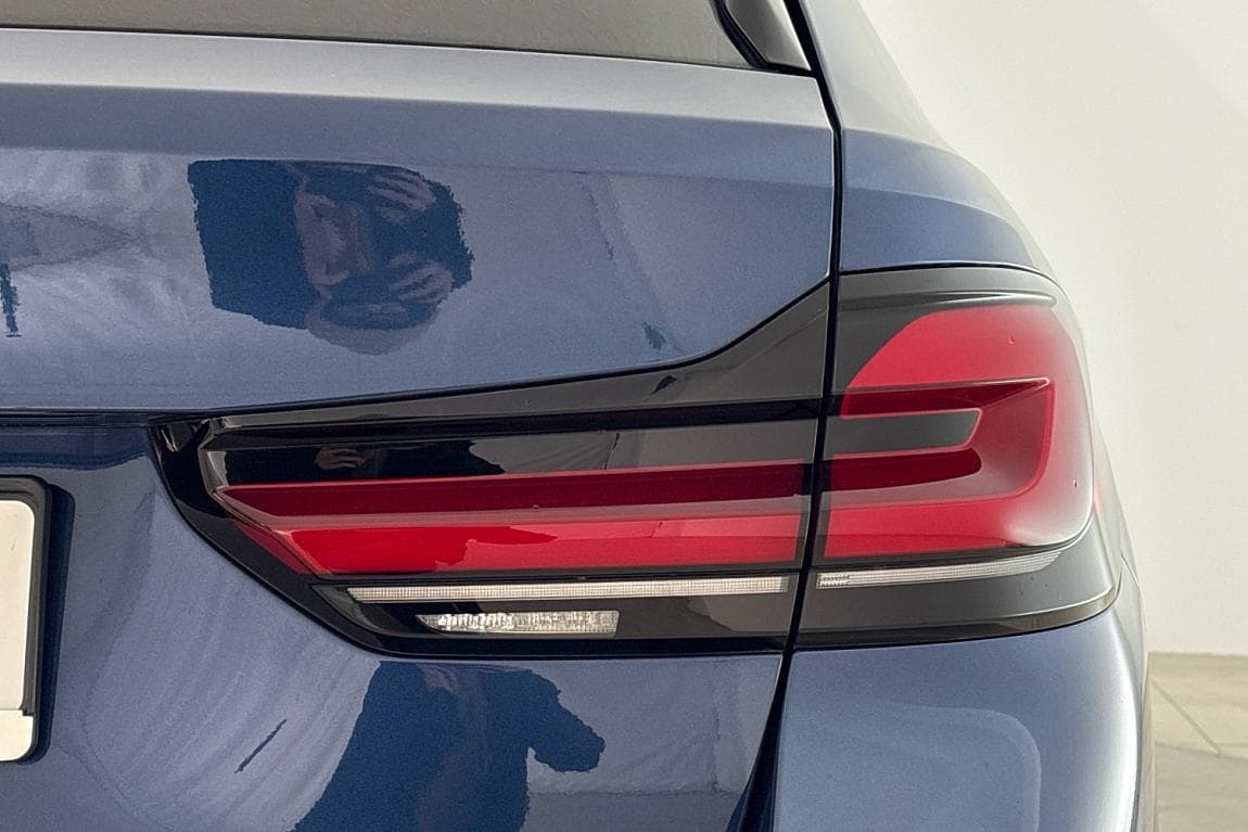 2022 BMW 5-Series - 4