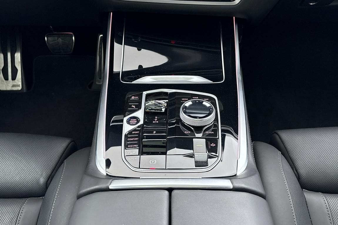 2024 BMW X7 - 10