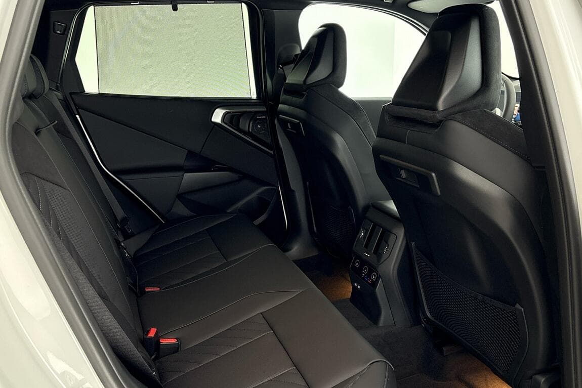 2025 BMW X3 - 10