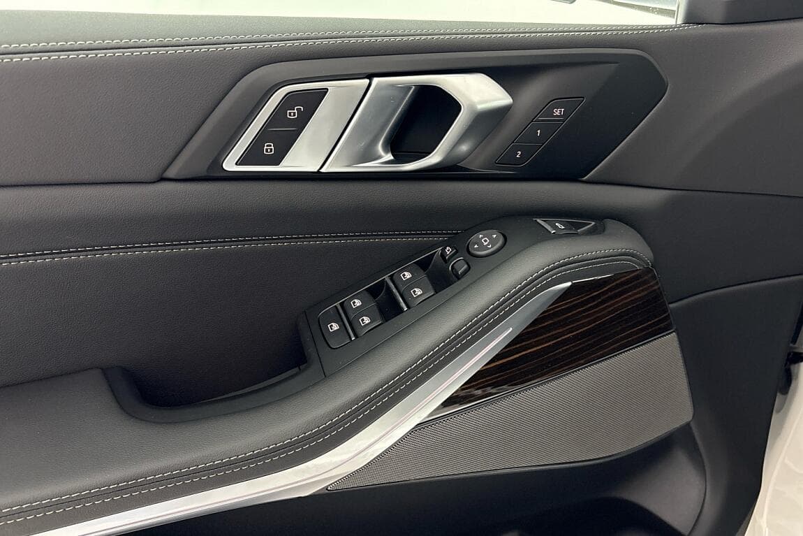 2025 BMW X5 - 12