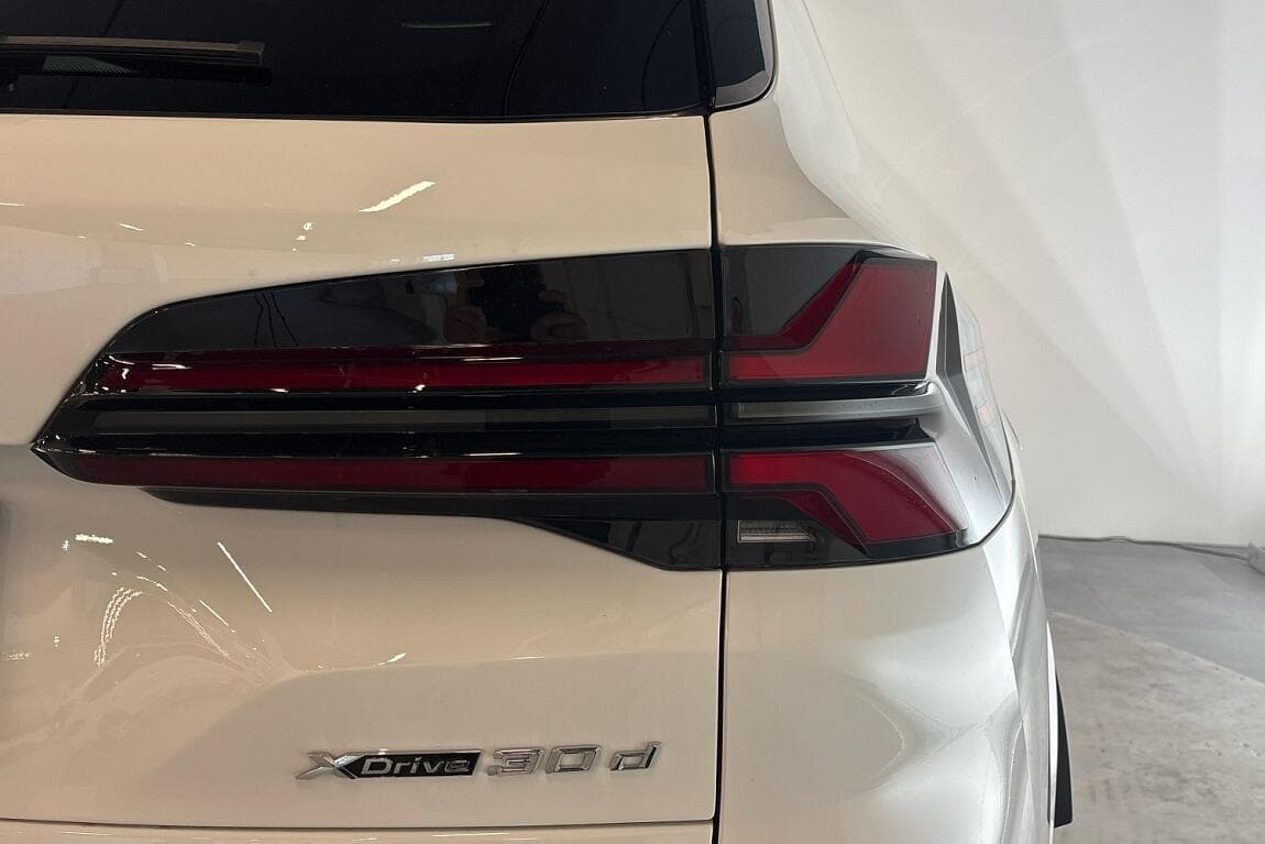 2025 BMW X5 - 4