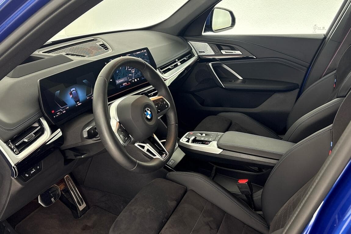 2025 BMW X1 - 6
