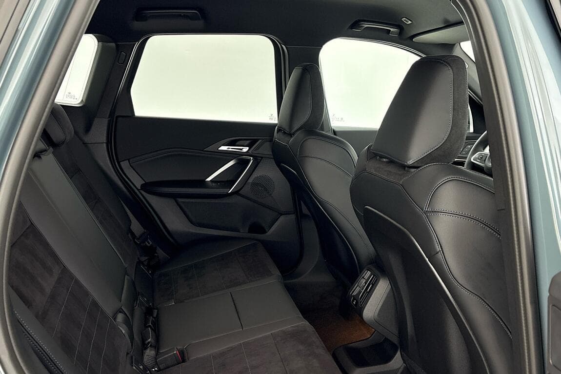 2026 BMW X1 - 12