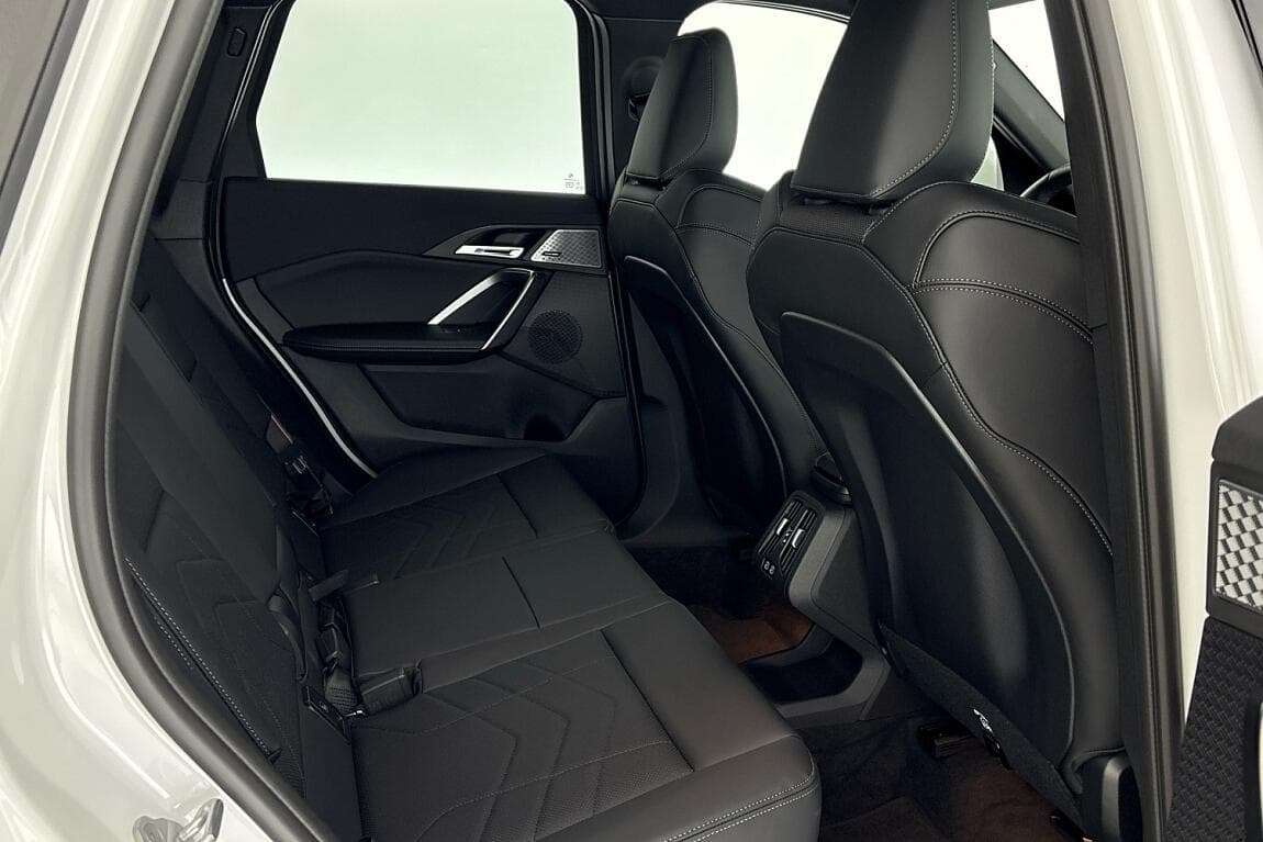2025 BMW X1 - 12